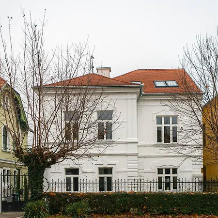 Porcelaine Appartement Keszthely