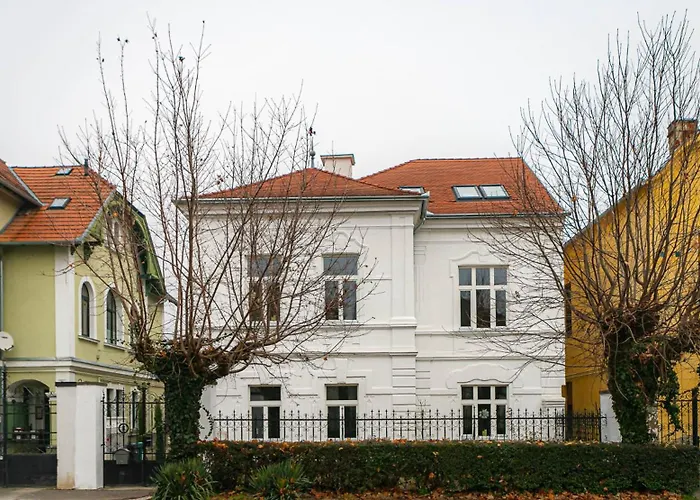 Porcelaine Apartament Keszthely